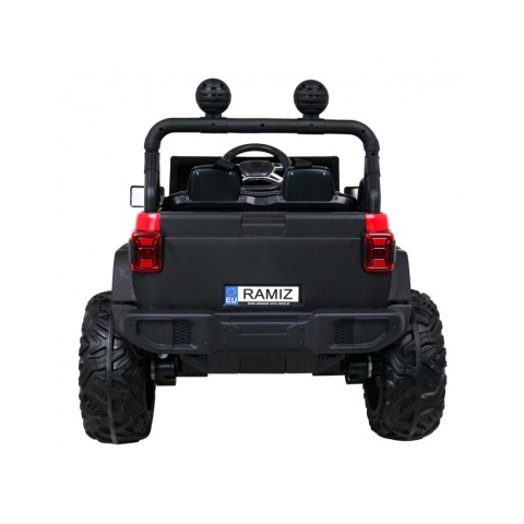 Master Of Terain Auto 4x35W Pojazd na akumulator ekoskóra EVA MP3