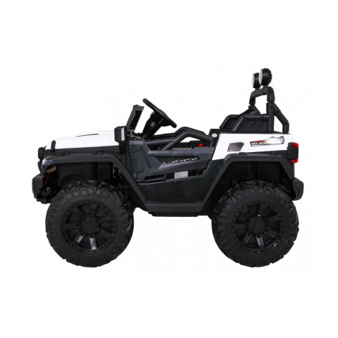 Master Of Terain Auto 4x35W Pojazd na akumulator ekoskóra EVA MP3
