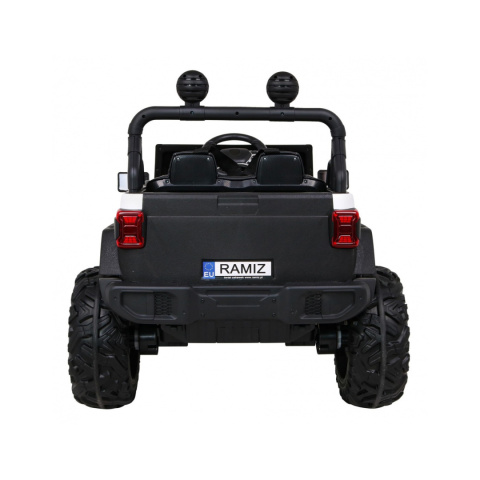 Master Of Terain Auto 4x35W Pojazd na akumulator ekoskóra EVA MP3