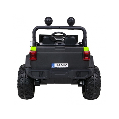 Master Of Terain Auto 4x35W Pojazd na akumulator ekoskóra EVA MP3