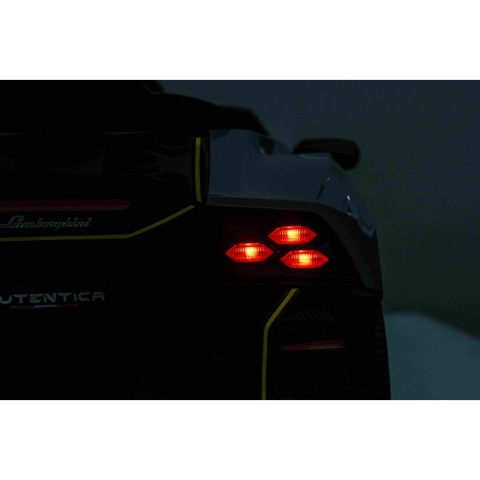 Lamborghini Invencible Pojazd Na Akumulator Ekoskóra Koła EVA Wejście USB MP3 Bluetooth