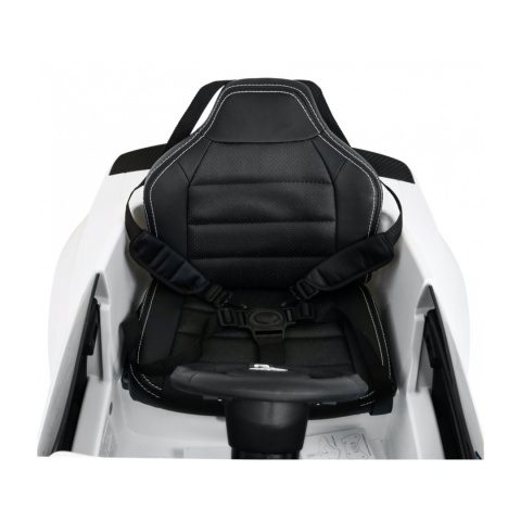 Ford Mustang GT auto na akumulator regulacja siedzenia LED EVA wolny start